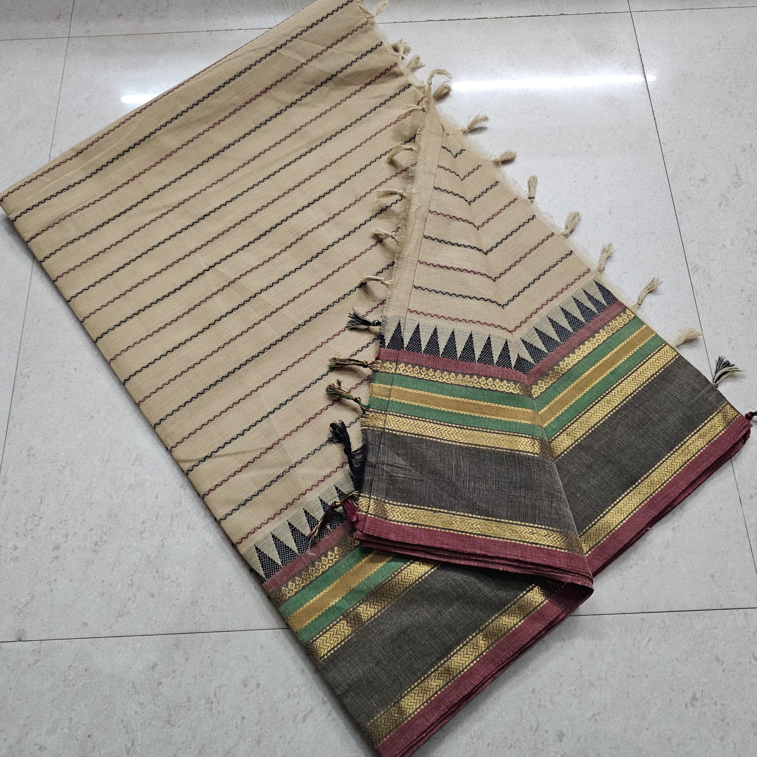 Velthaari Cotton Saree 11